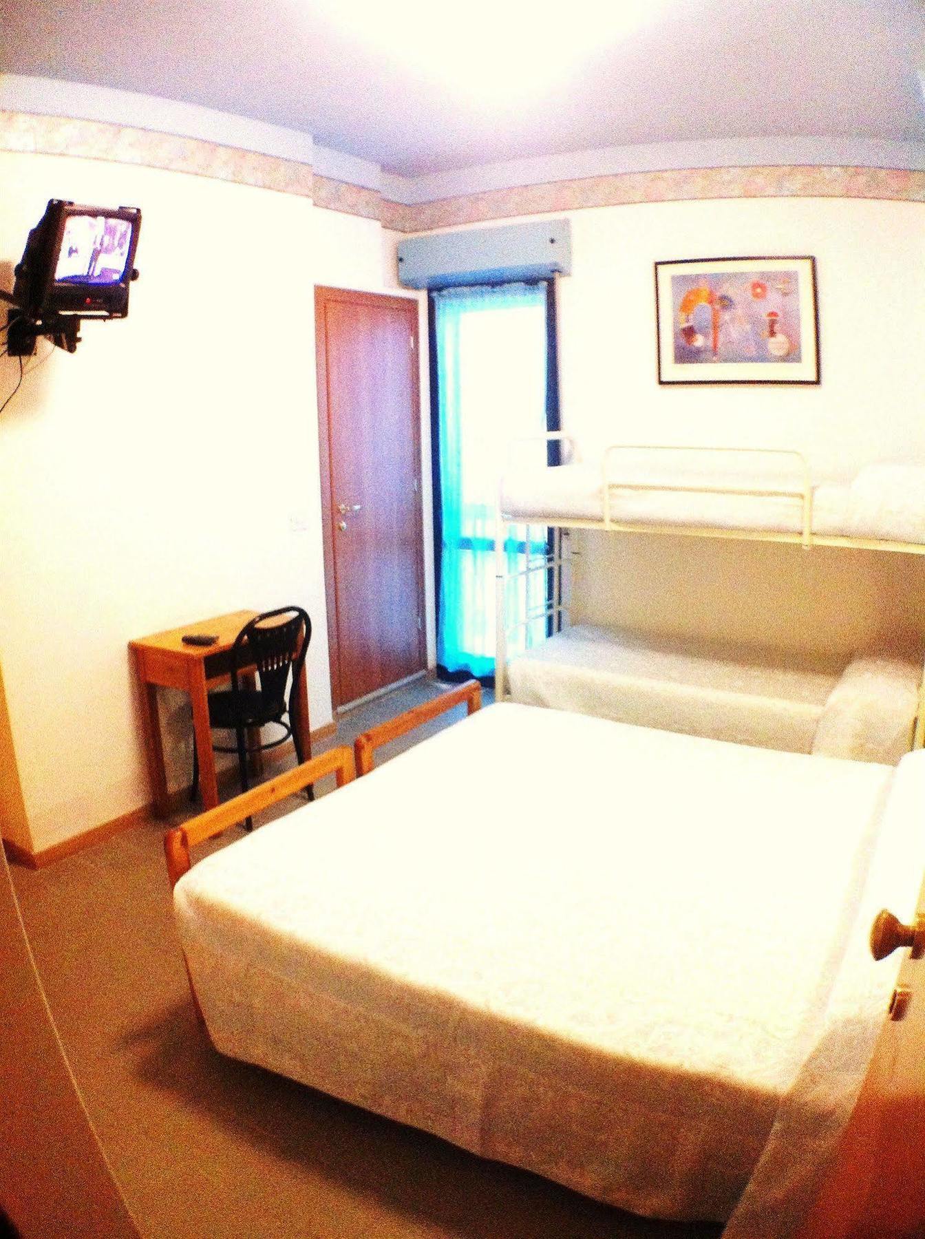 Zenith Hotel 3*